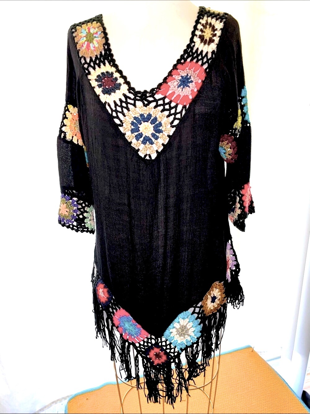 Women’s EUC Black Bohemian V-neck tunic granny square crochet accents